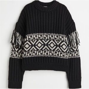 NWT H&M Fringe-trimmed Sweater in Black Geometric Pattern Size Medium